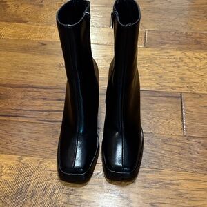 Steve Madden Women's Black Ankle Boots 7.5